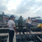 Komsos Dengan Pembudidaya Ikan Air Laut, Serda Eko Sidik Beri Motivasi