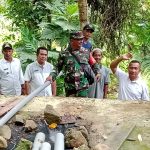 Babinsa Sertu Chaniago Dampingi Aparatur Desa Arung Ayam Survey Sumber Air Bersih Bagi Masyarakat Babinsa Sertu Chaniago Dampingi Aparatur Desa Arung Ayam Survey Sumber Air Bersih Bagi Masyarakat