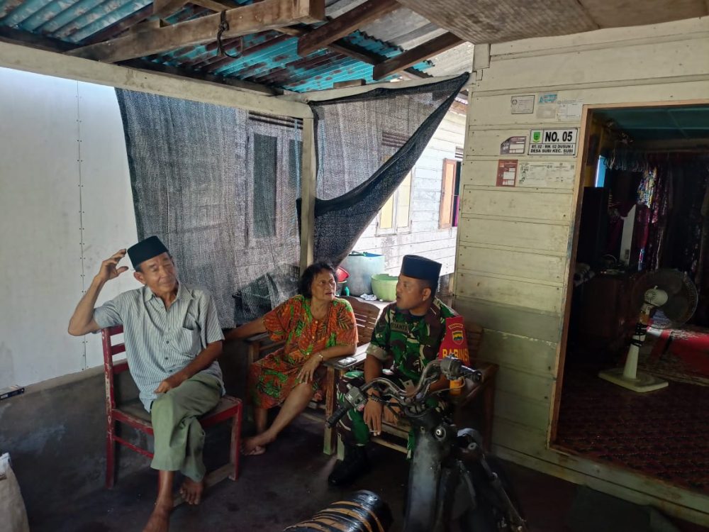 Melalui Komsos, Babinsa Serka Risdianto Tingkatkan Silaturrahmi Dengan Masyarakat Melalui Komsos, Babinsa Serka Risdianto Tingkatkan Silaturrahmi Dengan Masyarakat
