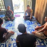 Bersama Babinkamtibmas, Babinsa Serda Fredy Silaturrahmi di Kediaman Warga Binaan Desa Binjai Bersama Babinkamtibmas, Babinsa Serda Fredy Silaturrahmi di Kediaman Warga Binaan Desa Binjai
