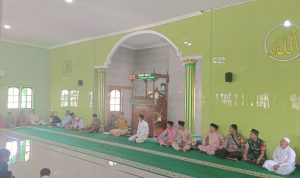 Babinsa Koptu Suwarno Hadiri Peringatan Maulid Nabi Muhammad SAW di Desa Pulau Tiga