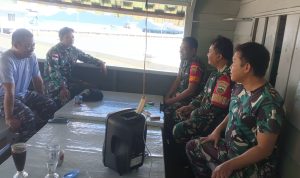 Personil Koramil 03/Sedanau Bangun Sinergitas Bersama Pos AL Personil Koramil 03/Sedanau Bangun Sinergitas Bersama Pos AL