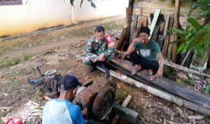 Pererat Silaturrahmi, Babinsa Serda Dadang Kembali Jalin Komsos Dengan Warga