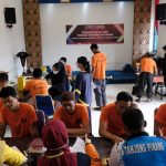 Laksanakan VCT Mobile, Rutan Kelas I Tanjungpinang Cegah Penyebaran Penyakit Menular Bagi Ratusan Warga Binaan Laksanakan VCT Mobile, Rutan Kelas I Tanjungpinang Cegah Penyebaran Penyakit Menular Bagi Ratusan Warga Binaan