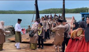 Polres Bintan Perkuat Sinergi dengan Masyarakat melalui Program Jumat Curhat Polres Bintan Perkuat Sinergi dengan Masyarakat melalui Program Jumat Curhat