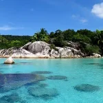 Pantai Tujuh Anambas: 7 Teluk Eksotis di Ujung Barat Indonesia