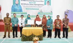 TP-PKK Kepri dan IAI Miftahul Ulum Tanjungpinang Jalin Kerja Sama Perkuat Pendataan Keluarga Cinta Statistik 2025