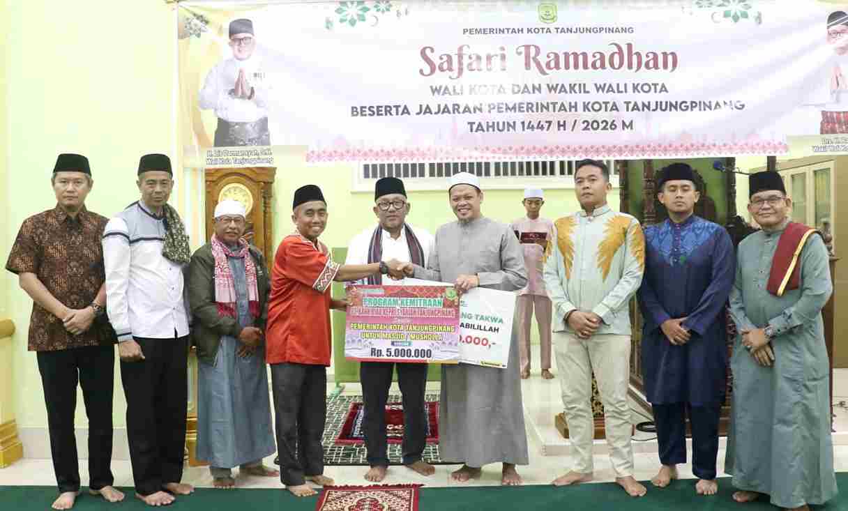 Safari Ramadan Wali Kota Lis Darmansyah Pererat Silaturahmi Warga Tanjungpinang Safari Ramadan Wali Kota Lis Darmansyah Pererat Silaturahmi Warga Tanjungpinang