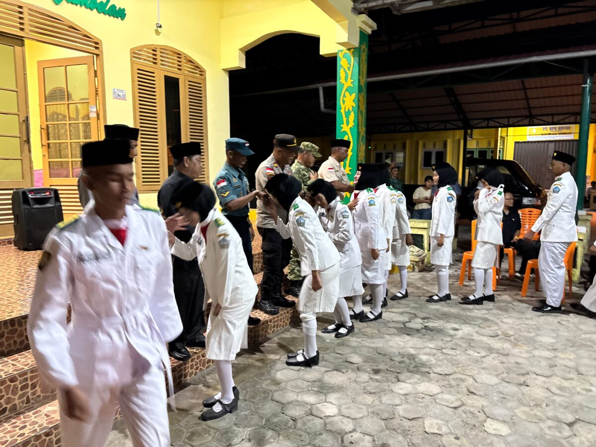 Anggota Paskibra Tambelan Dikukuhkan